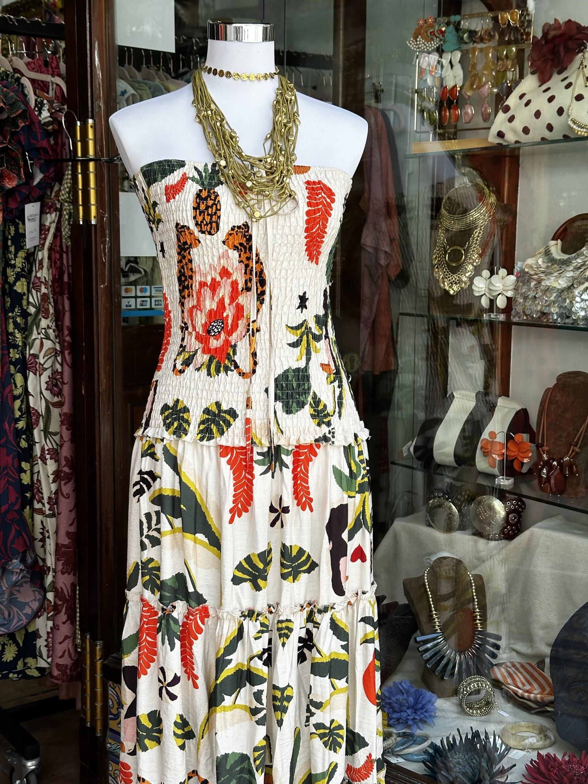Vestido Indonesia - Imagen 4