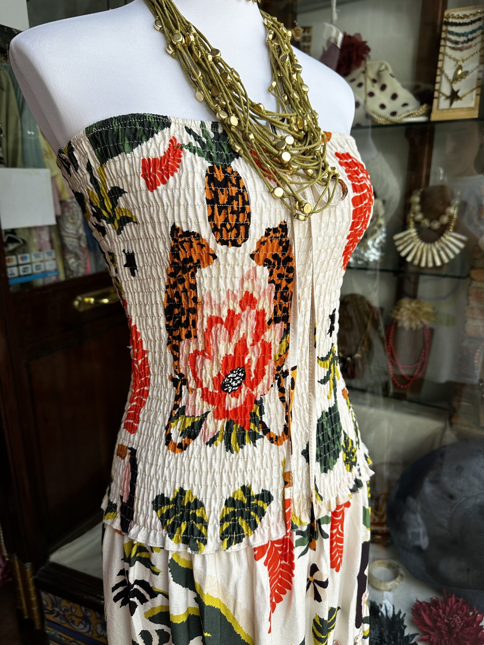 Vestido Indonesia - Imagen 2